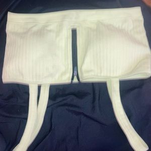 Sports bra type crop top